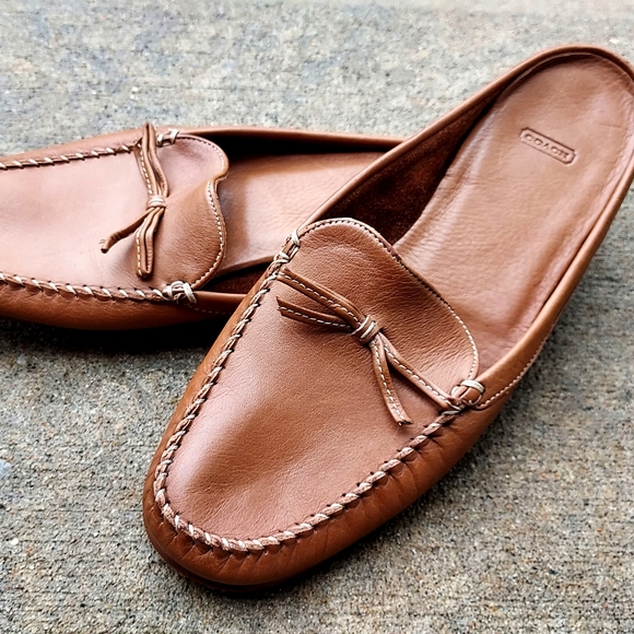 Vintage Coach Soft Brown Leather Loafers Mule Shoes - Picture 1 of 9